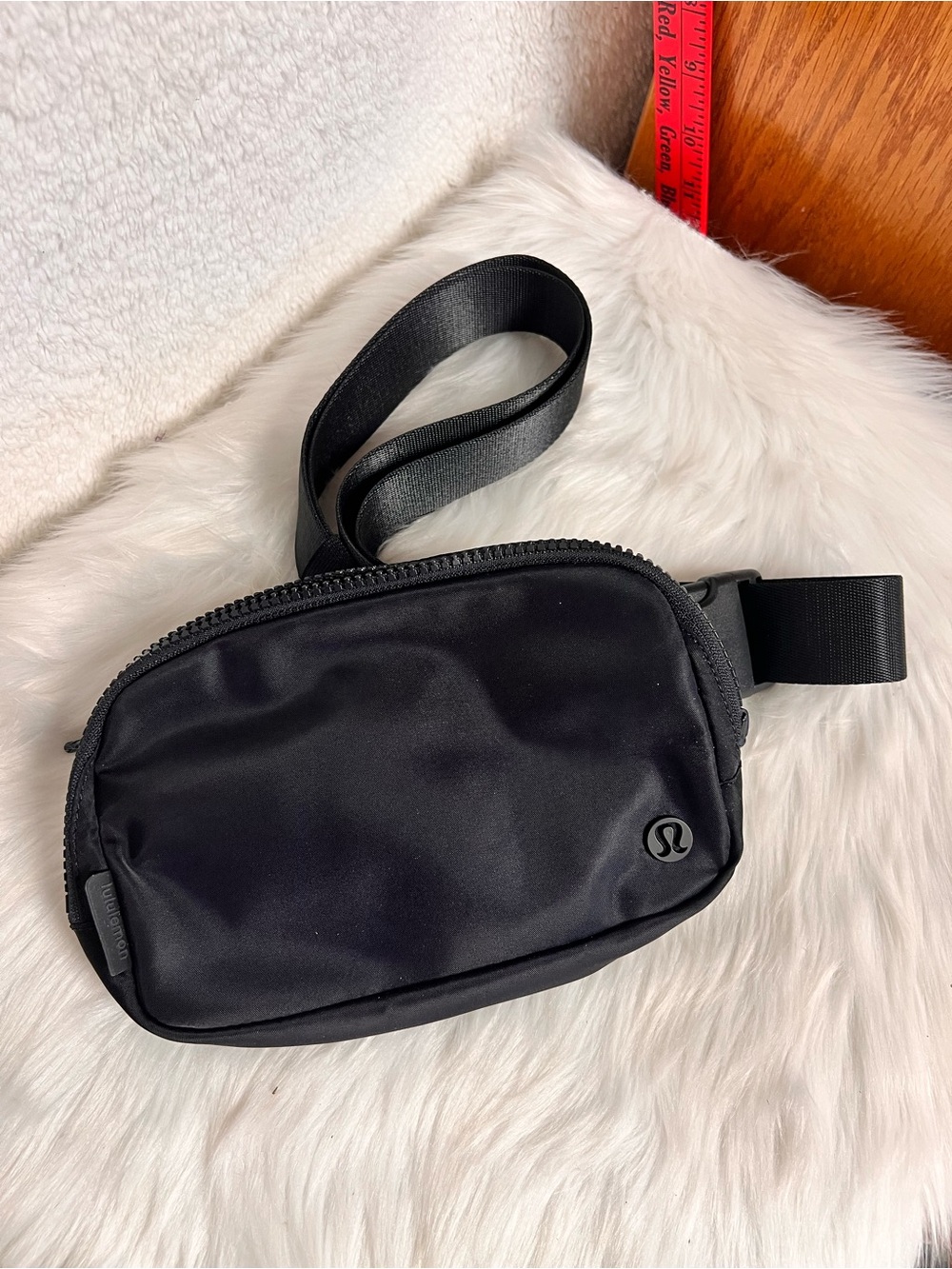 lululemon athletica Black Men's Waist/Crossbody Belt Bag